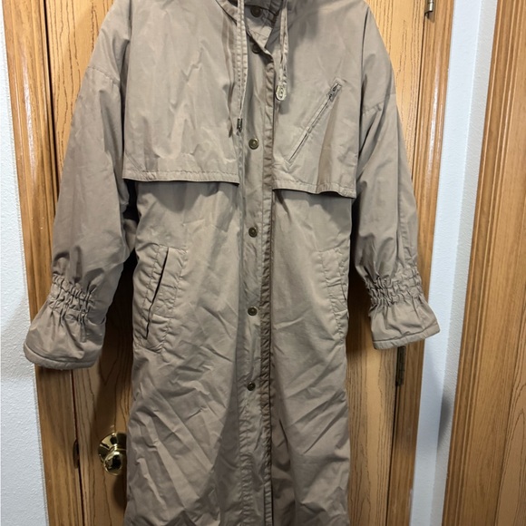 Women's Tan Trench Coat - Picture 3 of 12